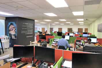 APOLLO DRIVE WITH DATA CENTRE ROOM