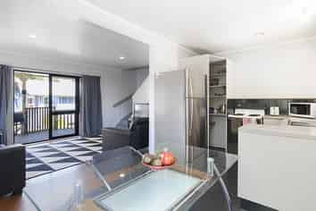 42A, C, D, Olivine Street, Poike