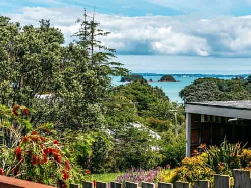 28 Ostend Road, Ostend