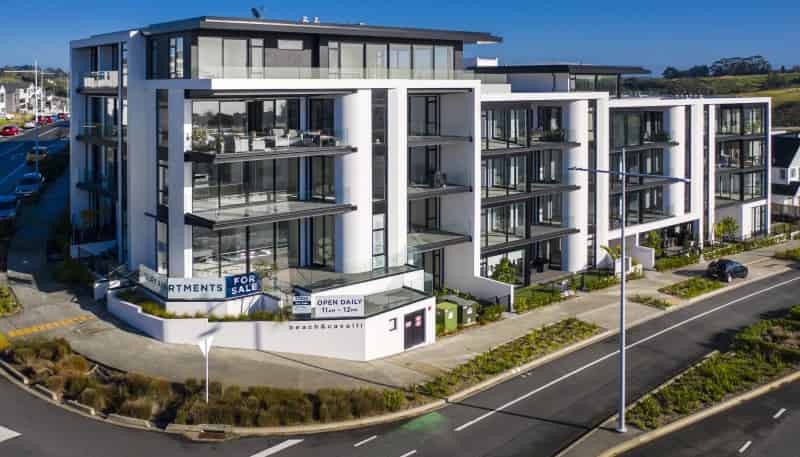 213/64 Te Oneroa Way, Long Bay