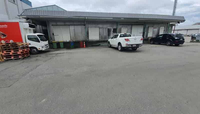 500 Williams Street, Mahora