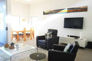 10/305 Evans Bay Parade, Hataitai