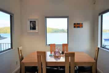 10/305 Evans Bay Parade, Hataitai