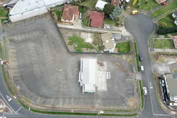 Prime Corner Site - Yard for Lease