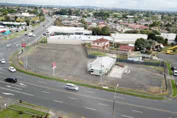 Prime Corner Site - Yard for Lease