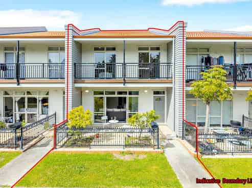11/44 Carlos Drive, Flat Bush
