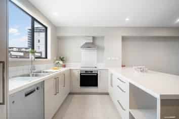 8/1 Glenside Crescent, Grafton