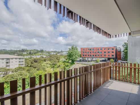 307/26 Library Lane, Albany