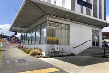 Profile Plus! Huge corner exposure