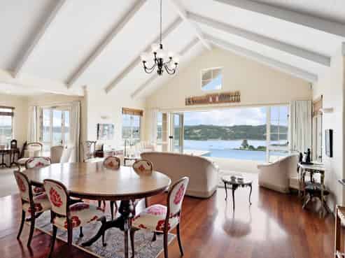 335 Aucks Road, Russell