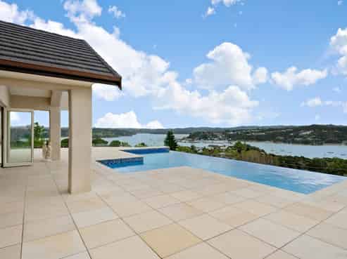 335 Aucks Road, Russell