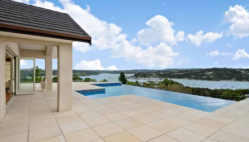 335 Aucks Road, Russell