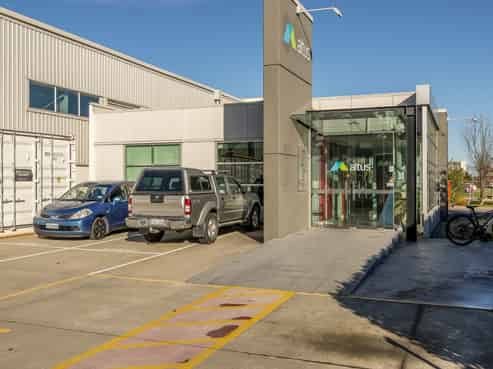 Industrial warehouse for lease in Wigram