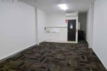 Office/Retail Available on Blenheim Rd