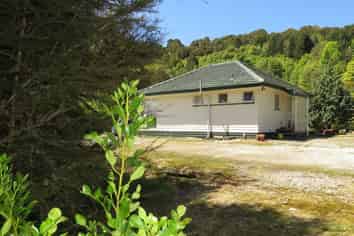 5 Bridge Street, Reefton