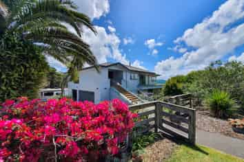 2 Kauri Drive, Sandspit