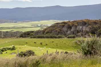 25 Thomas Road, Orepuki