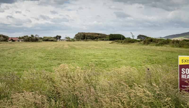 25 Thomas Road, Orepuki