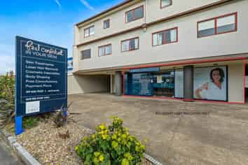 WHAT A BEAUTY! - NATIONAL BRAND TENANT