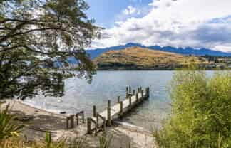 Lakeshore, Frankton Road, Queenstown Central
