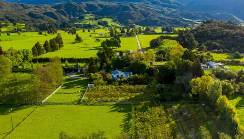 598 Takaka-Collingwood Highway, Takaka