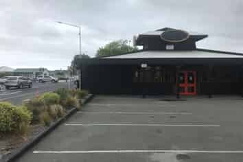 Rare Opportunity... Retail ... Hospitality ... Showroom