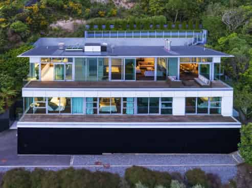 15 Sovereign Point, Kaiwharawhara