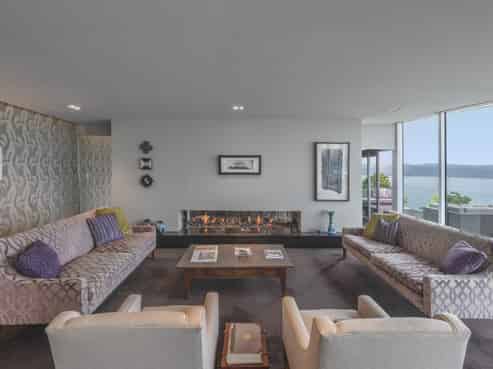 15 Sovereign Point, Kaiwharawhara