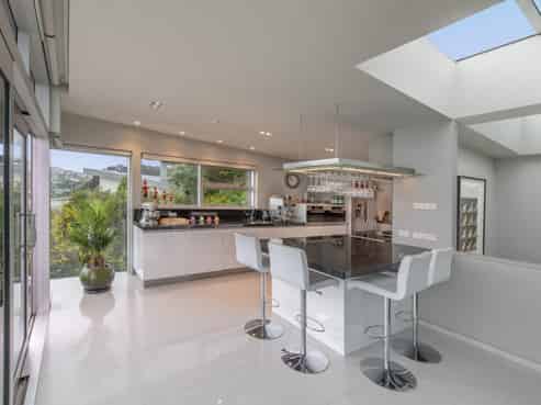 15 Sovereign Point, Kaiwharawhara