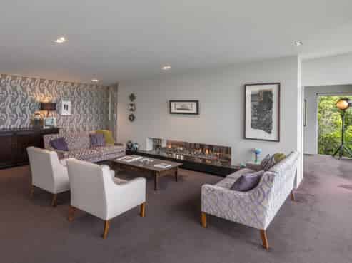 15 Sovereign Point, Kaiwharawhara