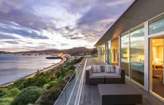 15 Sovereign Point, Kaiwharawhara