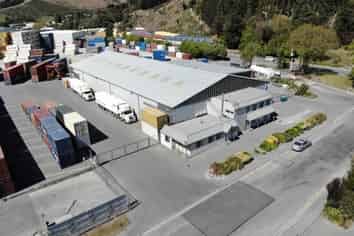 Excellent Warehouse Close To The Port