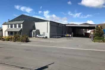 Excellent Warehouse Close To The Port