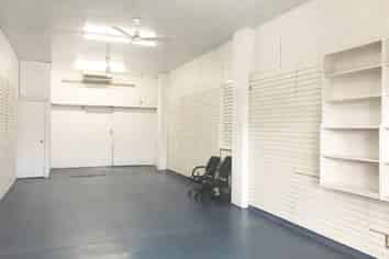 Retail Shop in Otara!