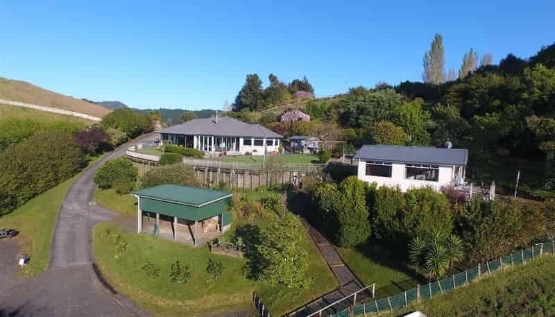 29 Manuka Drive, Whangamata