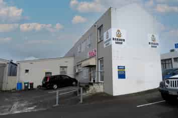 AFFORDABLE 32M² RETAIL/OFFICE