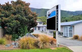 Fantastic Opportunity and Lifestyle