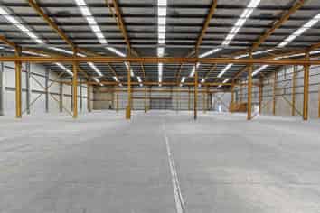 Huge 3,485 sqm Warehouse / Office Wigram
