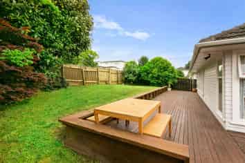 17 Brookfield Road, Te Atatu Peninsula