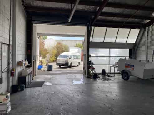 Quality workshops for lease