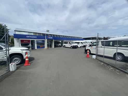 Quality workshops for lease