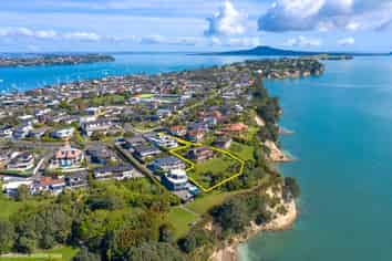 156 Clovelly Road, Bucklands Beach