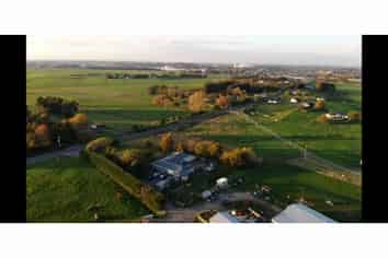 251 Collins Road, Hamilton Central