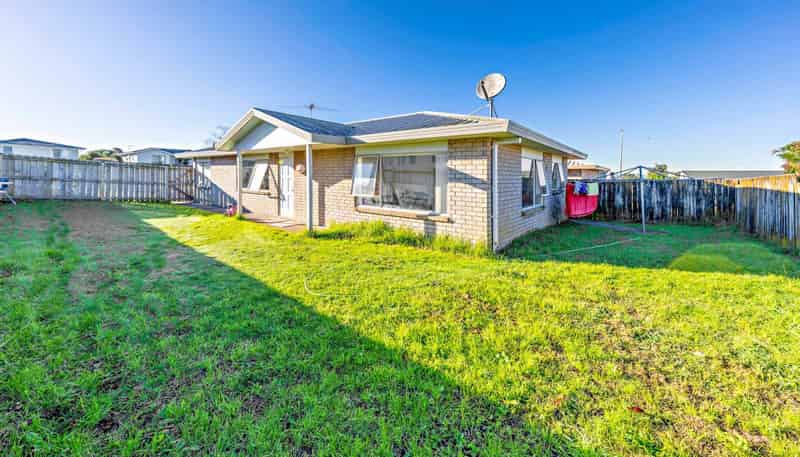 127 Shifnal Drive, Randwick Park