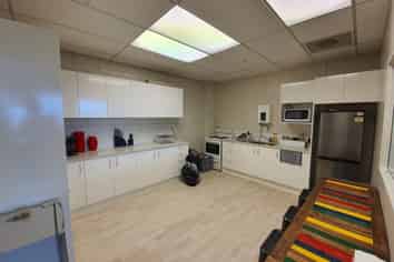 BRIGHT OFFICE SPACE WITH PLENTY OF NATURAL LIGHT