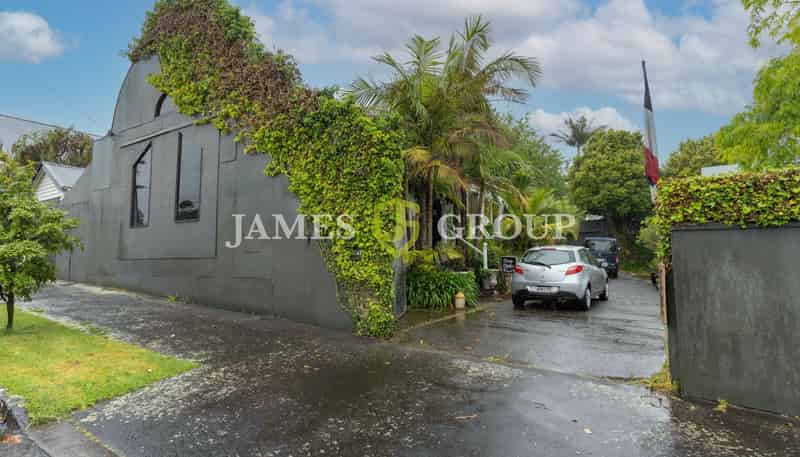 2 Sackville Street, Grey Lynn