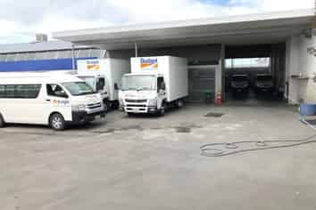 Office / Warehouse Close to Airport