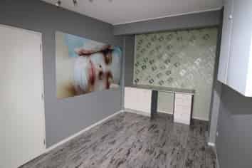 Ex Suburban Studio For Lease