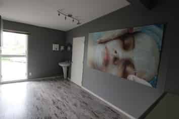 Ex Suburban Studio For Lease