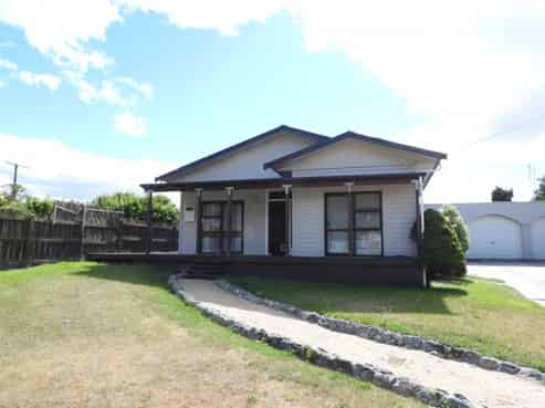 18 Bowen Street, Kurow